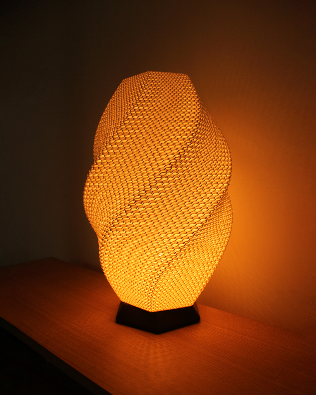 Yamuna Shimmer Table Lamp